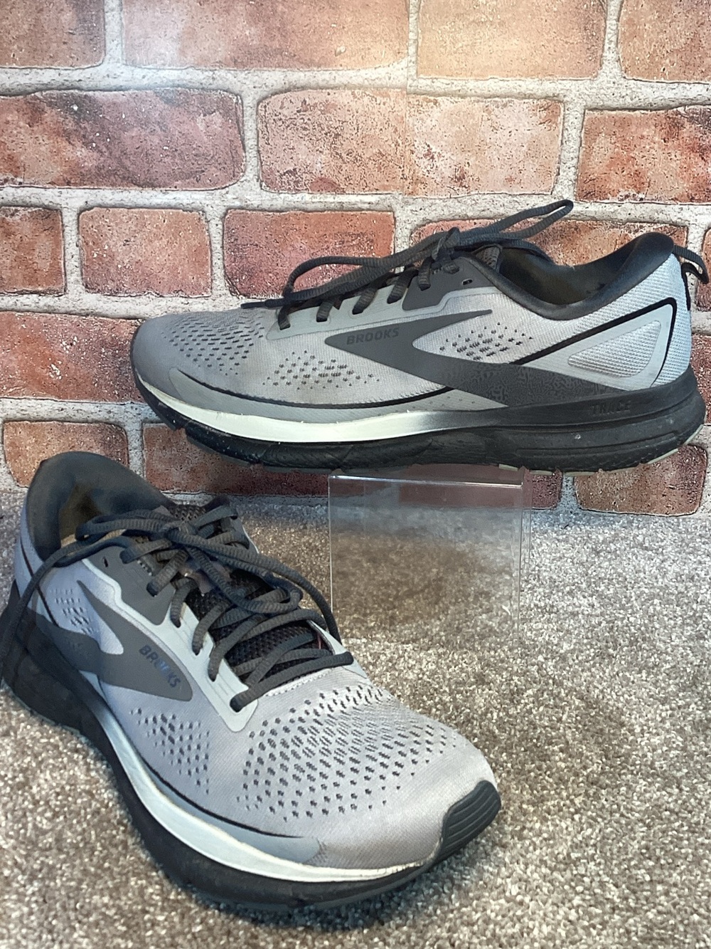 Brooks Trace 3 Men’s running shoes sneakers size 11